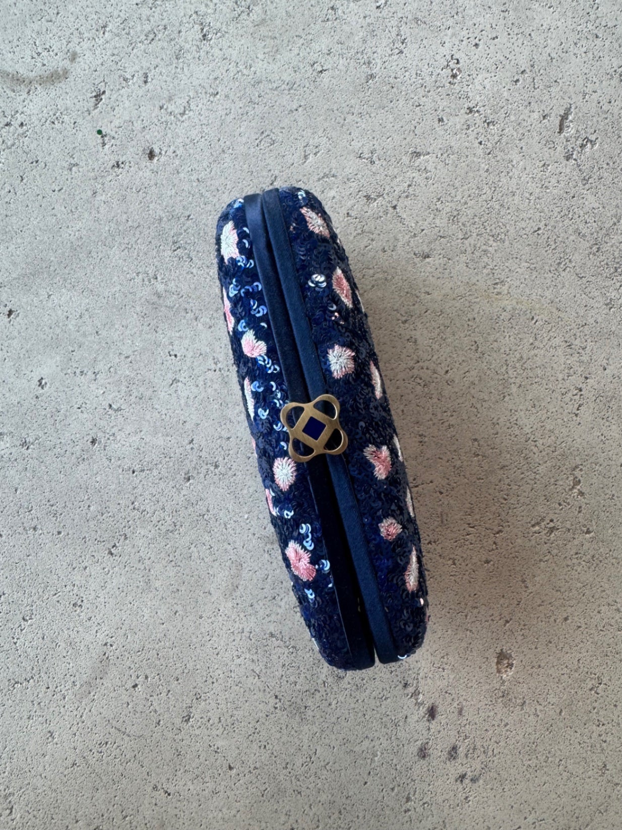 Oscar de la Renta Designer Bags N/S Blue/Pink Embroidered Clutch